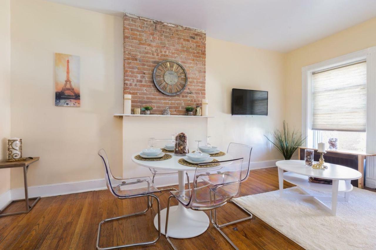 Lavish 3 Bedroom Apt In Williamsburg!! นิวยอร์ก ภายนอก รูปภาพ