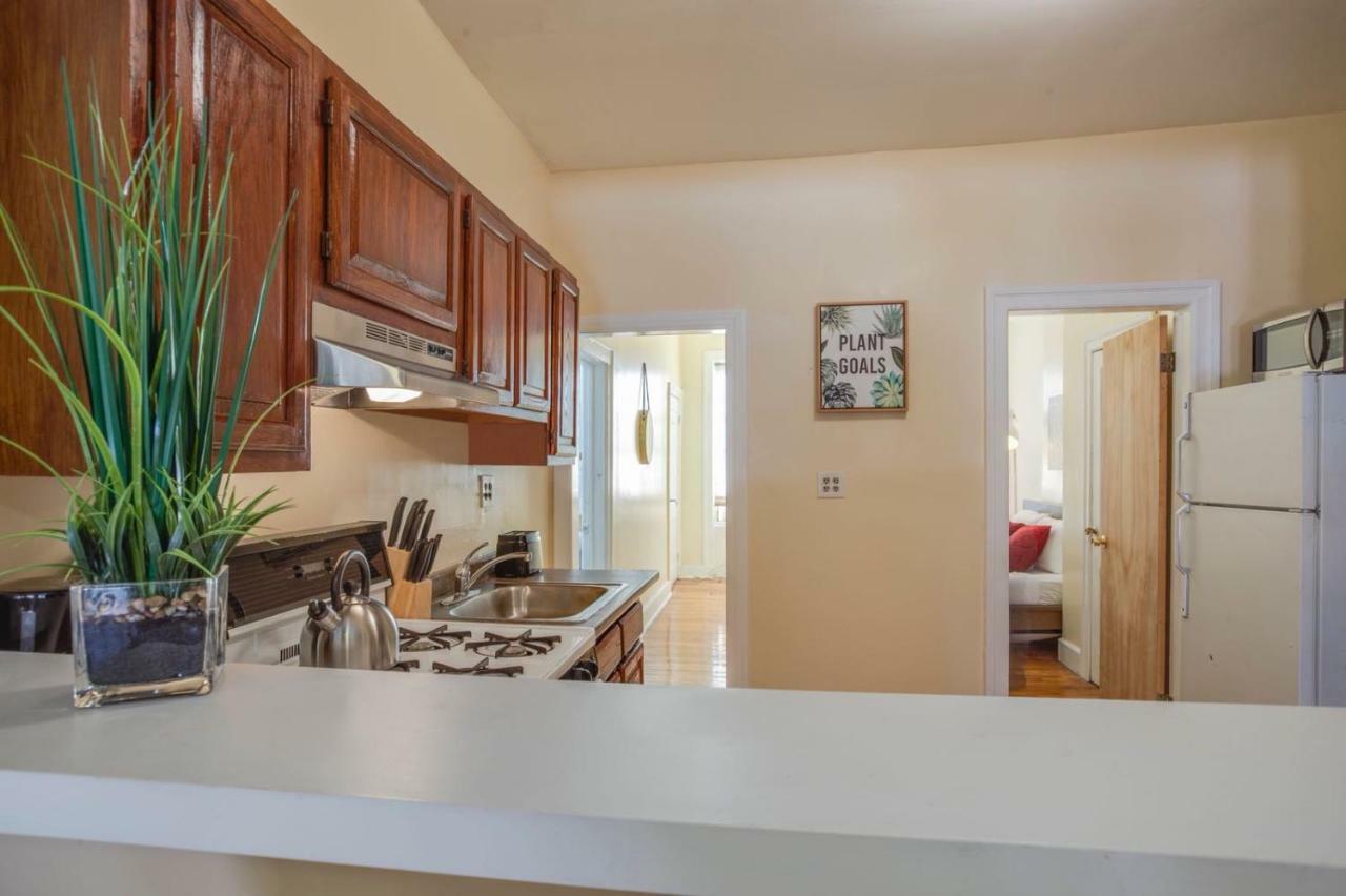 Lavish 3 Bedroom Apt In Williamsburg!! นิวยอร์ก ภายนอก รูปภาพ