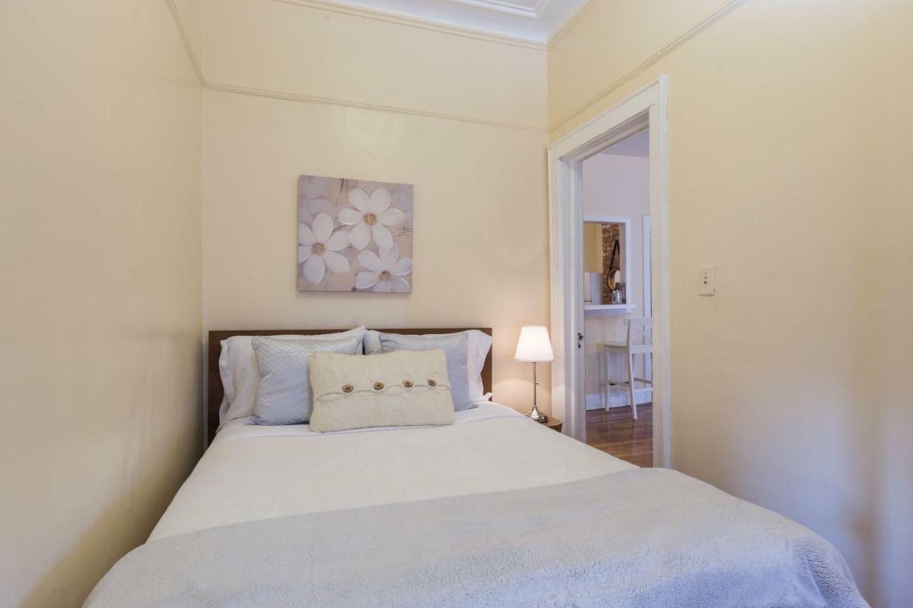 Lavish 3 Bedroom Apt In Williamsburg!! นิวยอร์ก ภายนอก รูปภาพ
